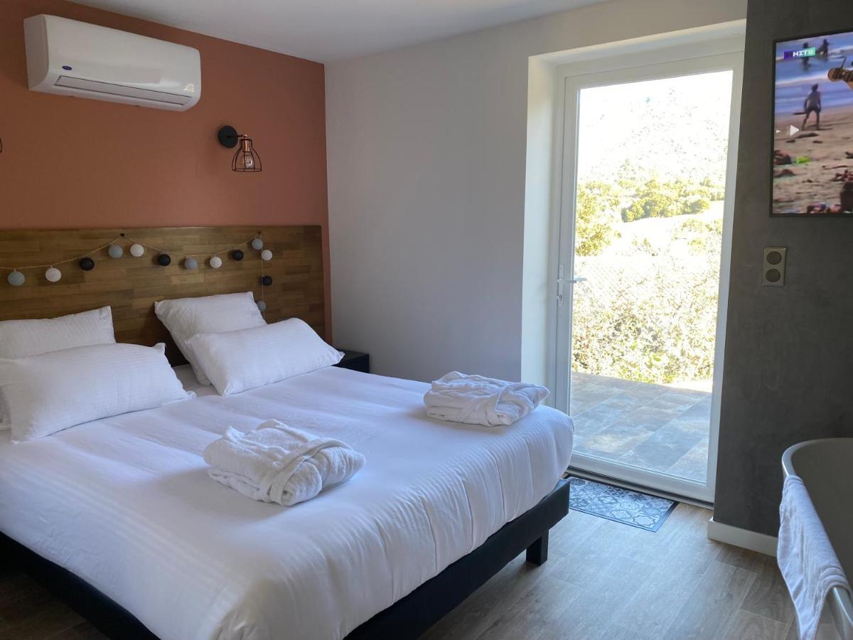 Villa Ghjuvan - Sea, Mountain & Spa Peri Екстериор снимка